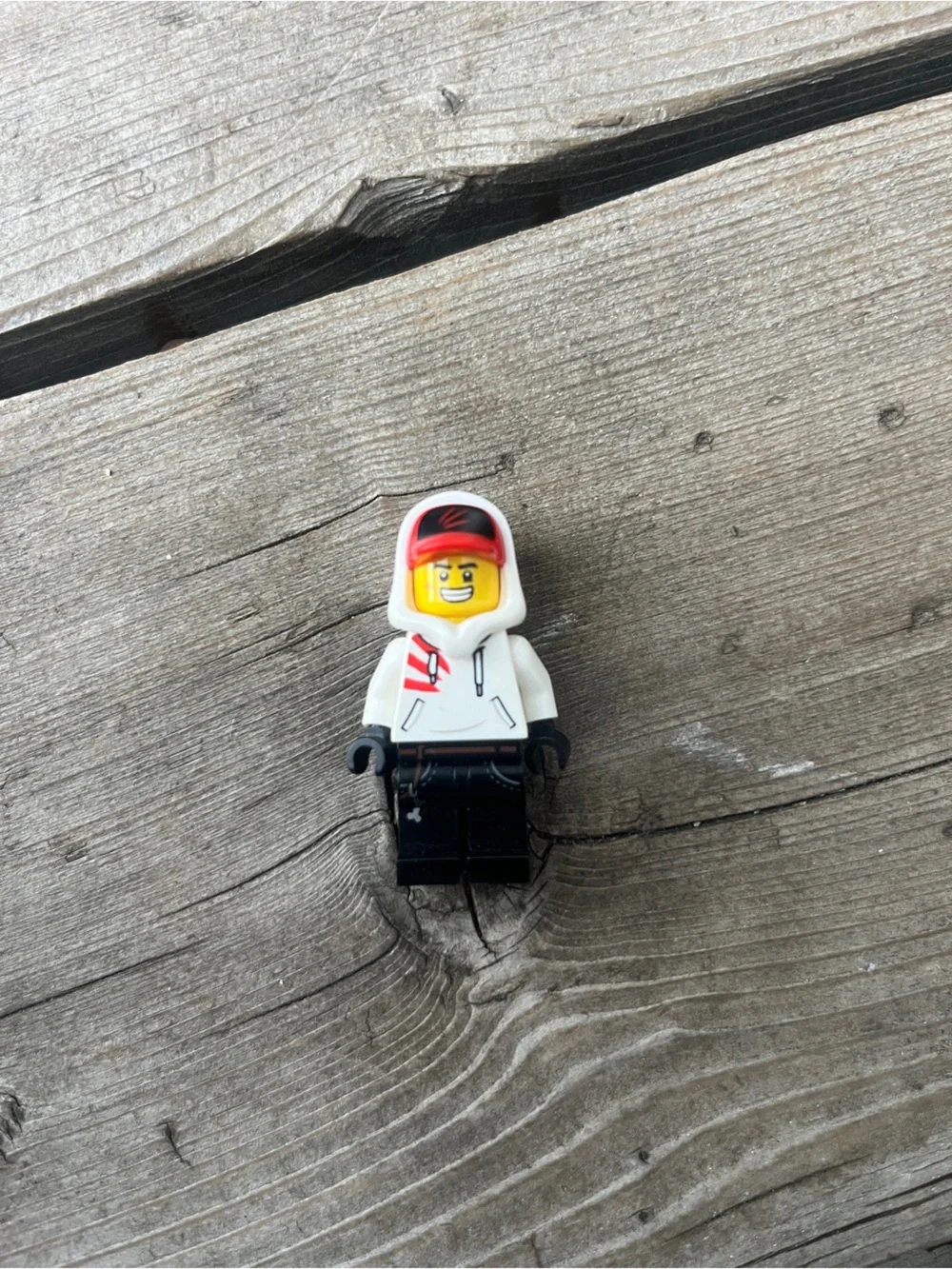 8 Lego mini figure